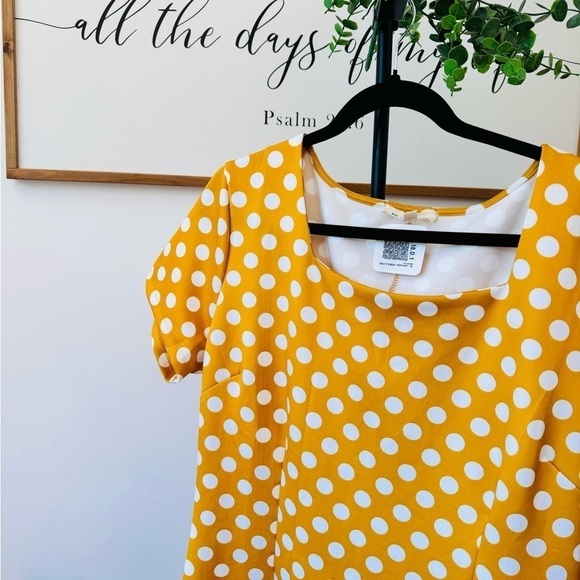 NWT Beautiful mustard, yellow, extra large polkadot stretchy dress - Picture 10 of 10